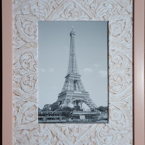 Ornate 8x10 Embossed Photo Mat with Blush Pink Frame – Vintage Boho Chic Decor - Picture 1 of 11